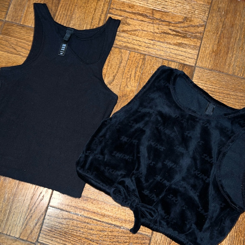 Skims black tank bundle